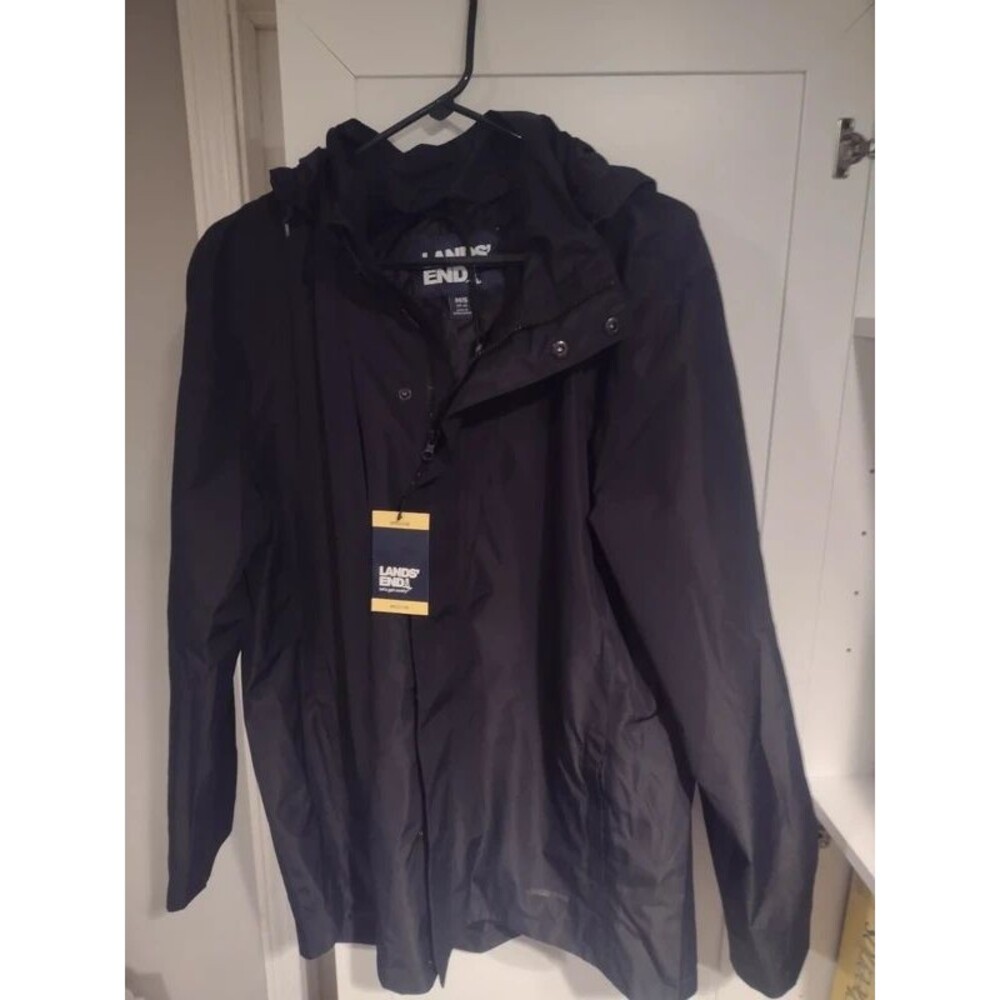 New with tags Mens medium Lands End rain jacket 29.5 inch length 23 inch ptp
